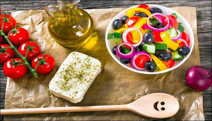 Following the Mediterranean diet may alleviate risk of developing ER-negative breast cancer by 40%