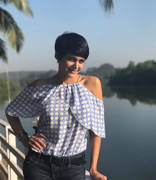 Instagram-mandirabedi