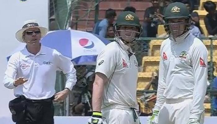 Smith DRS row: Peter Handscomb takes blame, says he suggested Aussie skipper to look at dressing room