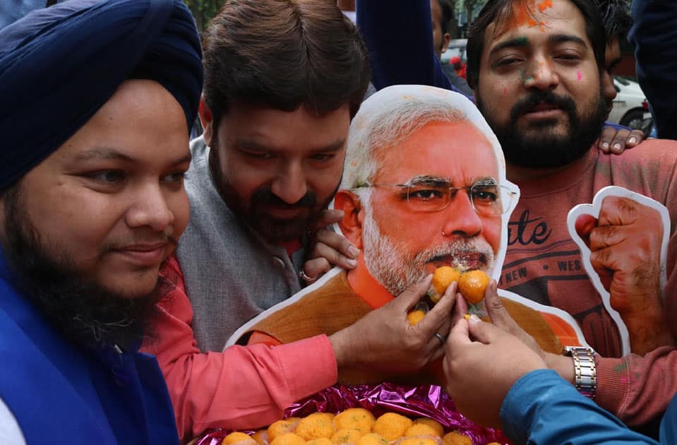 BJP supporters celebrate