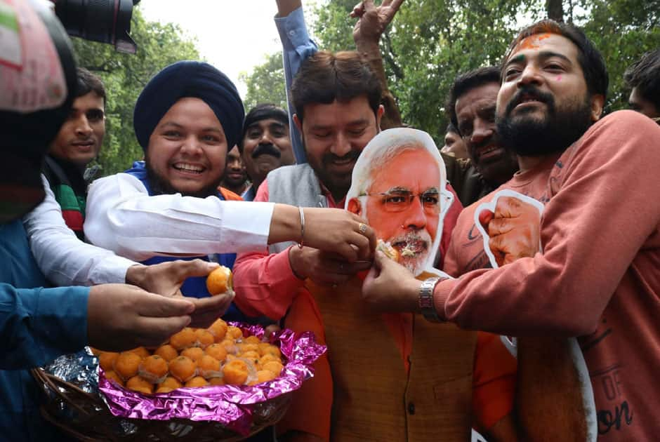 BJP supporters celebrate