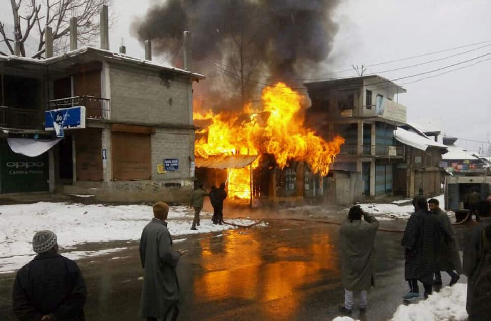 Massive fire at Kangan market of Ganderbal