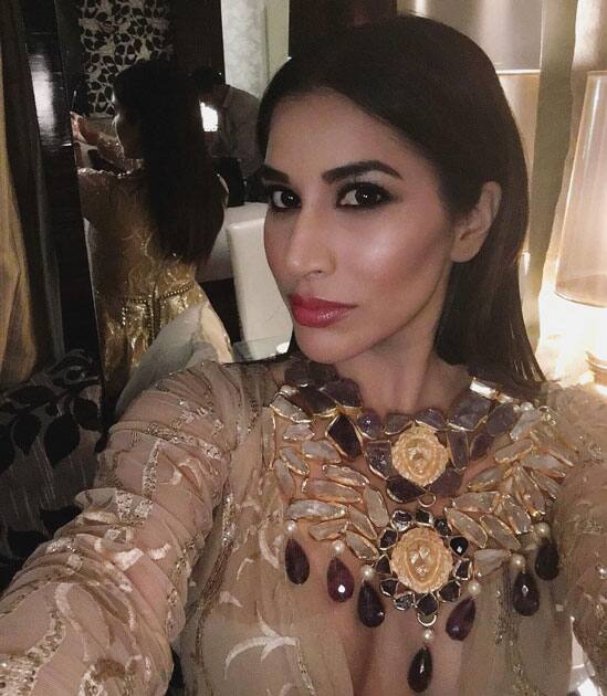 Sophie Choudry‏