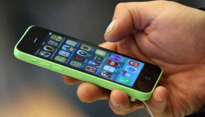 175 mobile phones stolen per day in Delhi in Jan, Feb: Govt