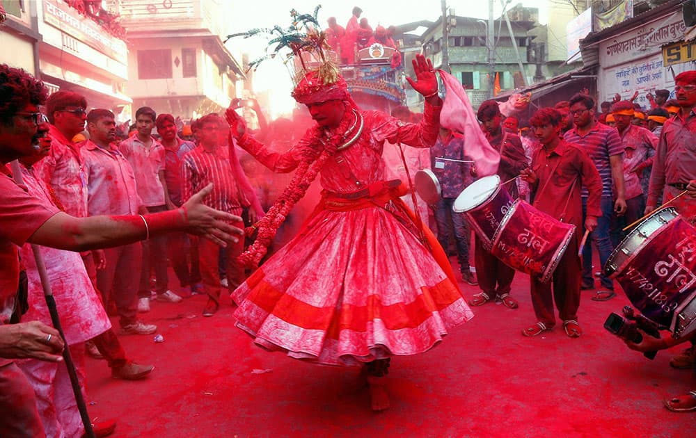 People celebrating Badshah Holi in Beawar