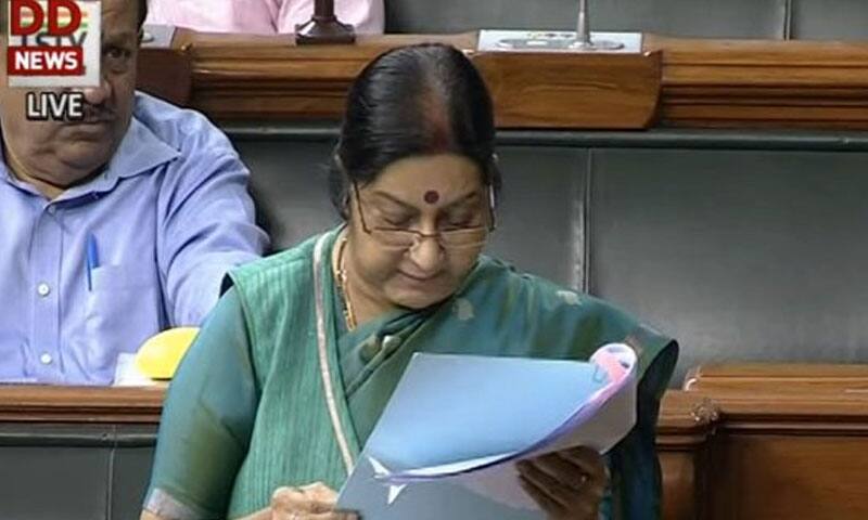 Sushma Swaraj replies on racial attack on Indians in US, says MEA monitoring situation  
