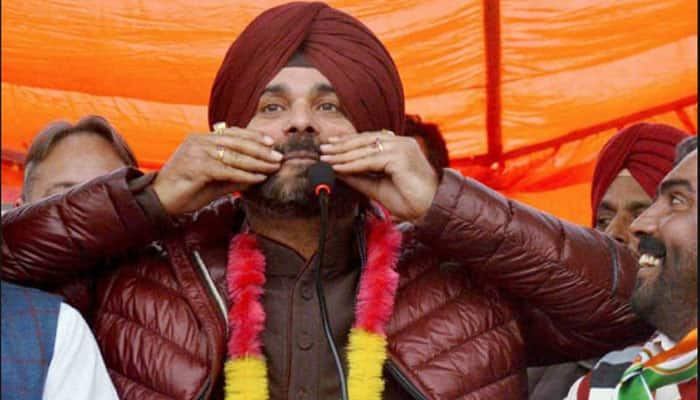 Dy CM post eludes Navjot Singh Sidhu, sworn-in as cabinet minister in Amarinder govt 