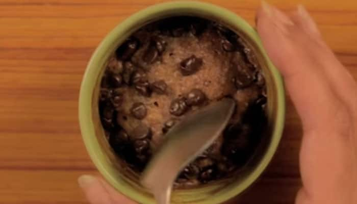 Chocolate Cookie Cake in a Mug recipe – WATCH