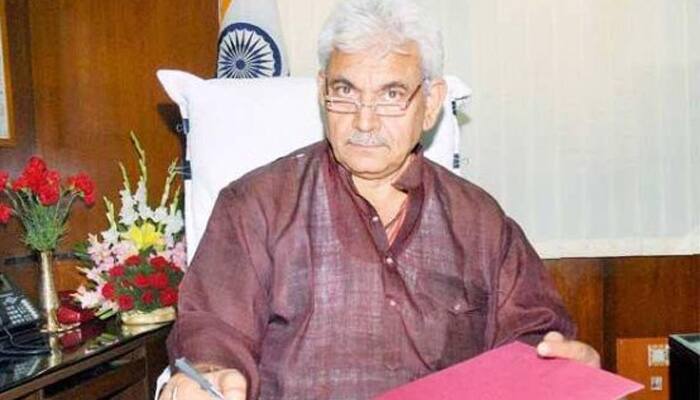 Decision on Uttar Pradesh CM today; Manoj Sinha visits Varanasi temples