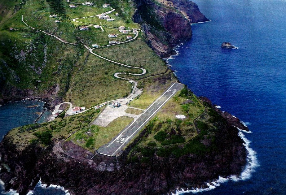 World’s Shortest Commercial Airport Runway