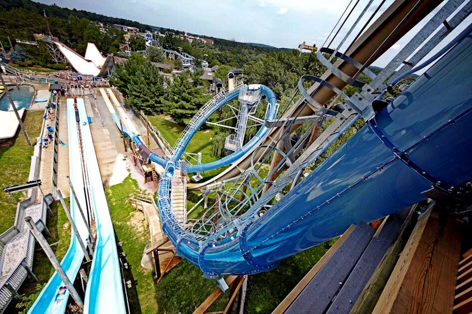 The Scorpion’s Tail — Noah’s Ark Waterpark, Wisconsin