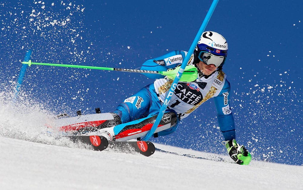 Henrik Kristoffersen skis during the first run of a men`s World Cup slalom ski race