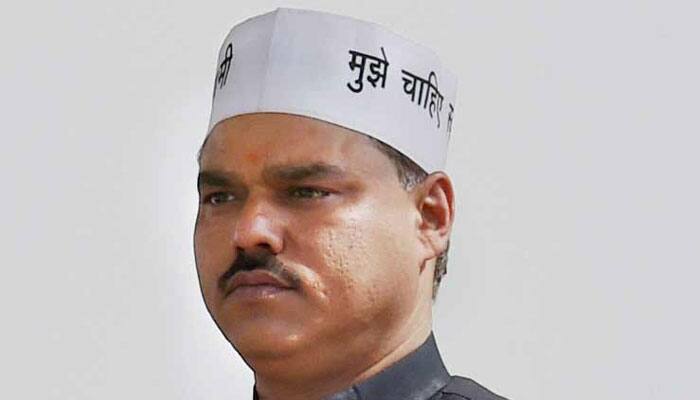 Former AAP law minister Jitender Singh Tomar&#039;s LLB degree cancelled