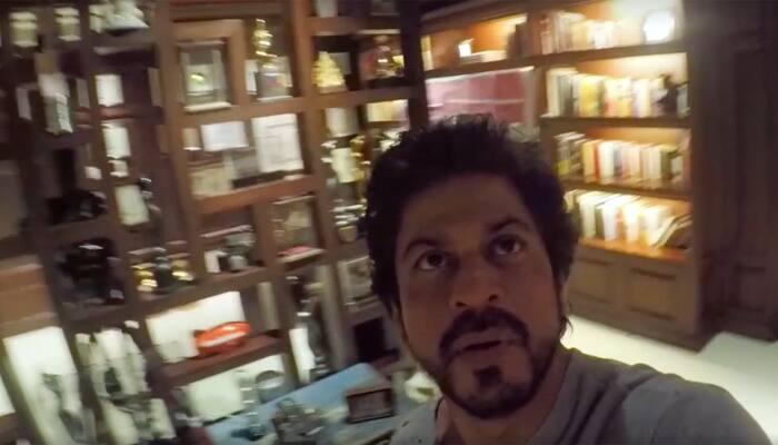 Anushka Sharma’s ‘Phillauri’: Shashi spooks Shah Rukh Khan by entering Mannat - Watch