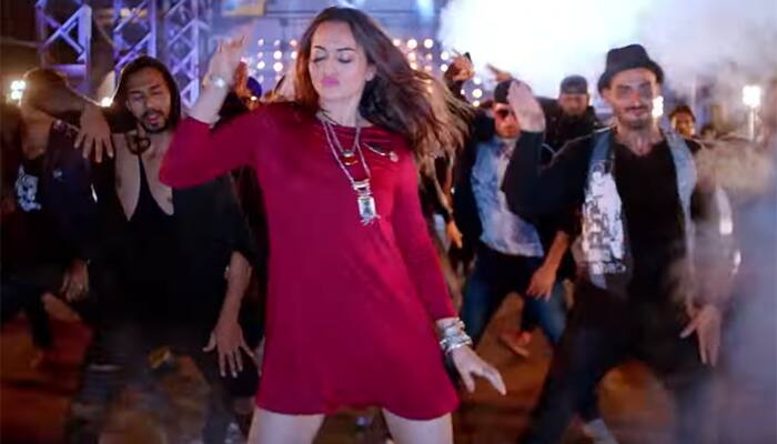 Noor: Sonakshi Sinha lets her hair down, teases video of song &#039;Gulabi 2.0&#039;