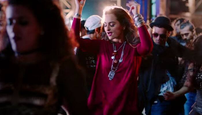 Sonakshi Sinha in &#039;Gulabi 2.0&#039; song from &#039;Noor&#039; will pep up your boring day!
