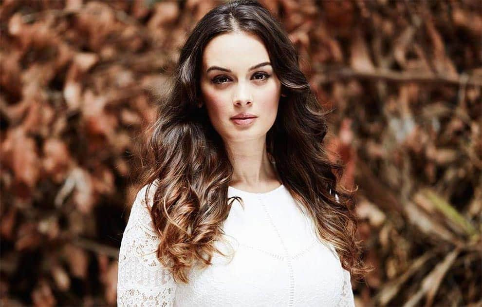 Instagram-evelyn_sharma