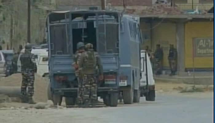 Budgam encounter: One militant killed, Army jawan injured; gunfight continues