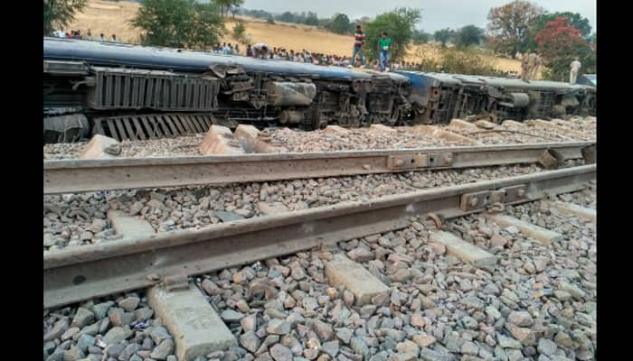 Mahakaushal Express accident: 22 injured; UP CM Yogi Adityanath directs Siddharth Nath Singh to oversee rescue operations