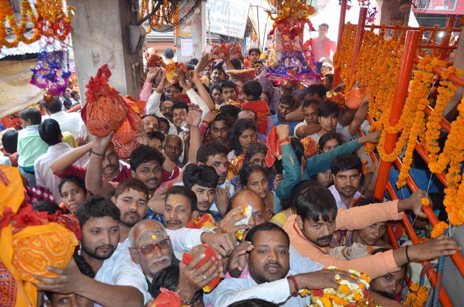 Navratri festival in Mirzapur