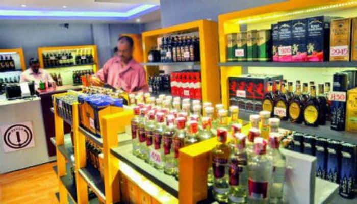 Highway liquor ban: Karnataka liquor vendors get temporary relief