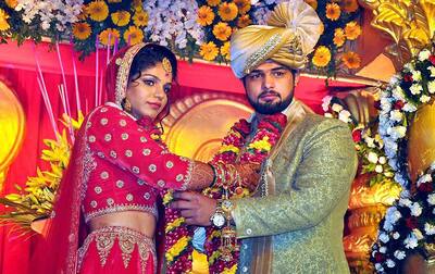 Sakshi Malik with Satyawart Kadian during their wedding ceremony
