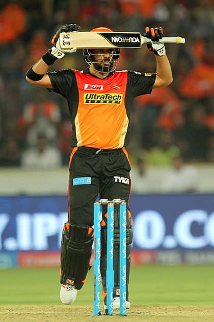 Yuvraj Singh celebrates his fifty runs during the first match of IPL 2017