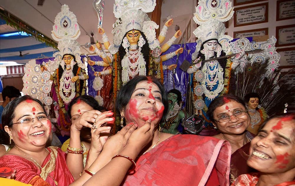  Sindoor Khela on the last day of Chait Navratra festival