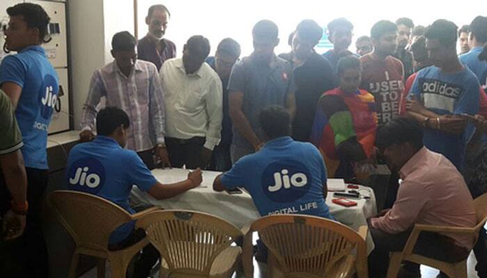 Reliance Jio Summer Surprise Offer: Know who will be eligible for three-month complimentary benefits