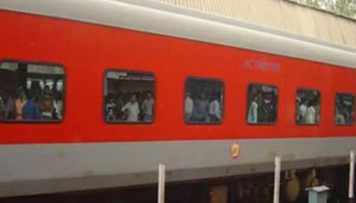 Robbers loot passengers aboard Delhi-Patna Rajdhani Express in Bihar; seven RPF personnel suspended 