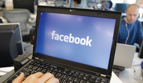 Facebook looking at behavior to weed out fake accounts