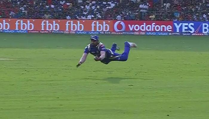 IPL 2017: Mumbai Indians skipper Rohit Sharma takes a flying, one-handed catch to dismiss AB de Villiers — WATCH