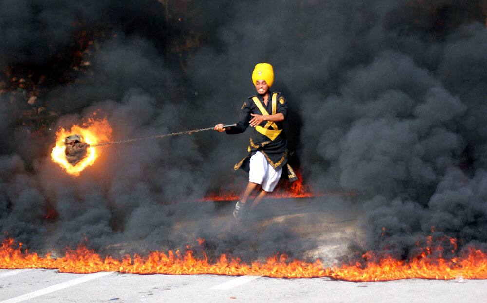 Celebrate baisakhi at Attari-Wagah border