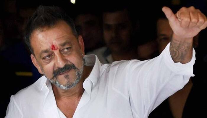 Non-bailable warrant against Sanjay Dutt for threatening filmmaker Shakil Noorani