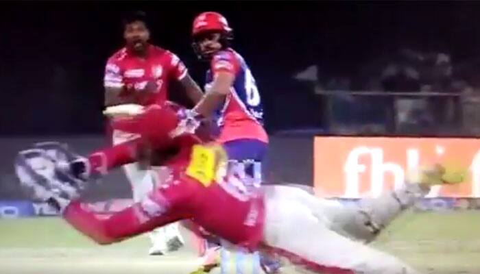 WATCH: Wriddhiman Saha takes sensational catch in IPL 2017 to dismiss Karun Nair during DD vs KXIP match