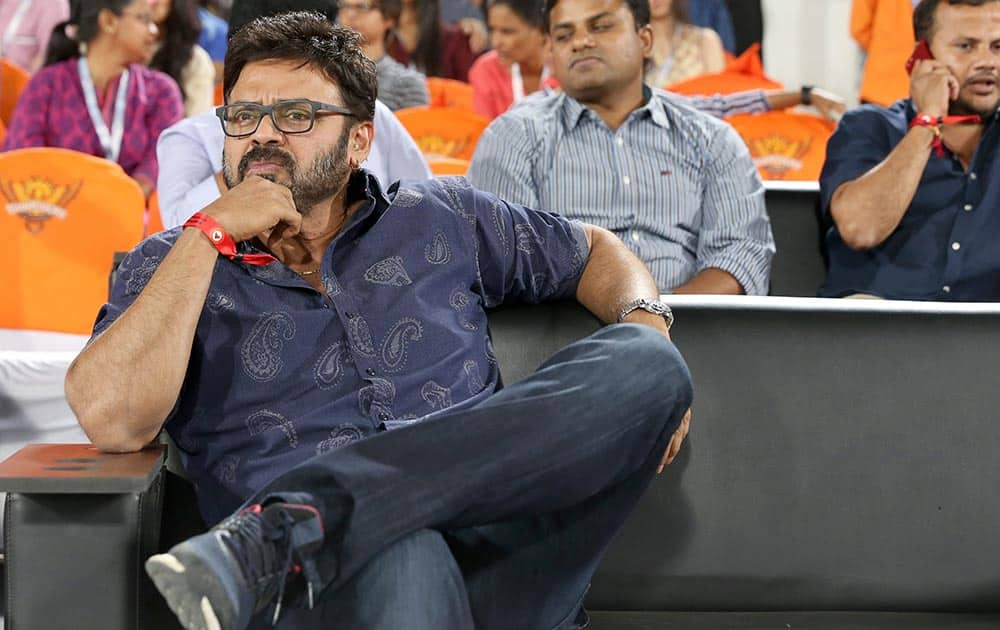 Telgu Actor Daggubati Venkatesh watches IPL match