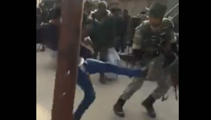 Now, FULL VIDEO of Kashmiri boys kicking CRPF jawan surfaces online and it&#039;s very SHOCKING - WATCH