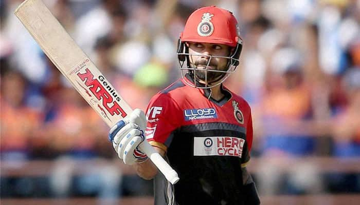 IPL 2017: Marvelous Virat Kohli plays a captain&#039;s knock, replete with classic shots — WATCH