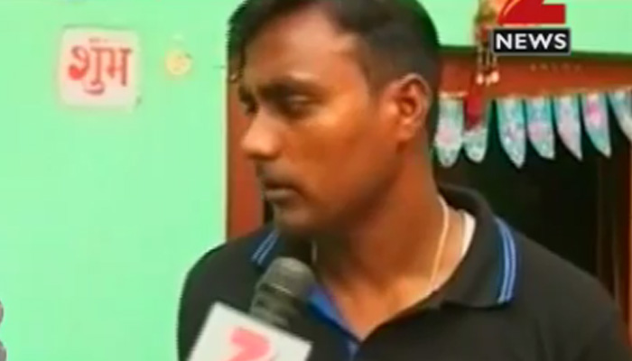 CRPF jawan, who was heckled in Srinagar, reveals Kashmiri youth were shouting `Pakistan Zindabad` slogans to torture them - Watch CRPF jawan, who was heckled in Srinagar, reveals Kashmiri youth were shouting `Pakistan Zindabad` slogans to torture them - Watch