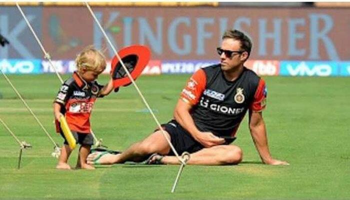 IPL 2017: RCB star AB de Villiers plays cricket with son Abraham, video cross 1 million mark - WATCH