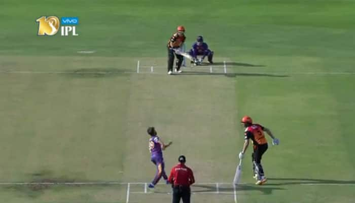 WATCH: David Warner slams incredible switch-hit six against Rising Pune Supergiant