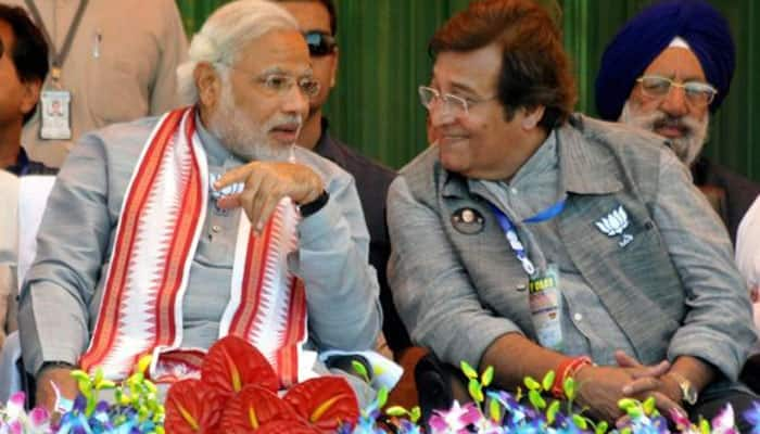 Vinod Khanna death: President Pranab Mukherjee, PM Narendra Modi and Sonia Gandhi mourn veteran actor&#039;s demise