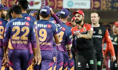 Virat Kohli greets Rising Pune Supergiants