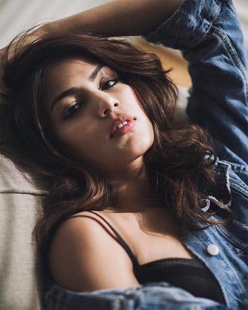 Instagram-rhea_chakraborty