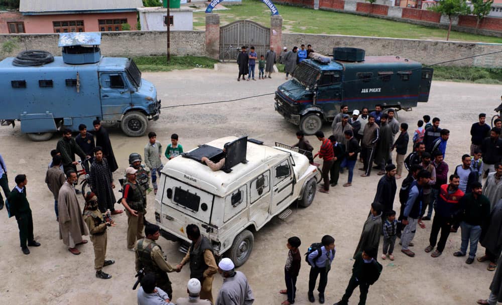 Banks looted in Pulwama