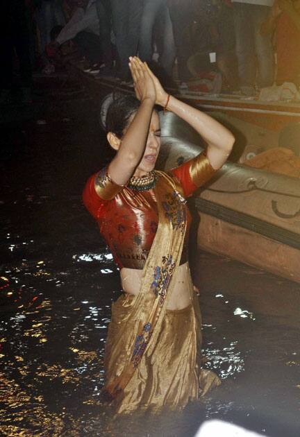 Actress Kangana Ranaut takes a holy dip Actress Kangana Ranaut takes a holy dip