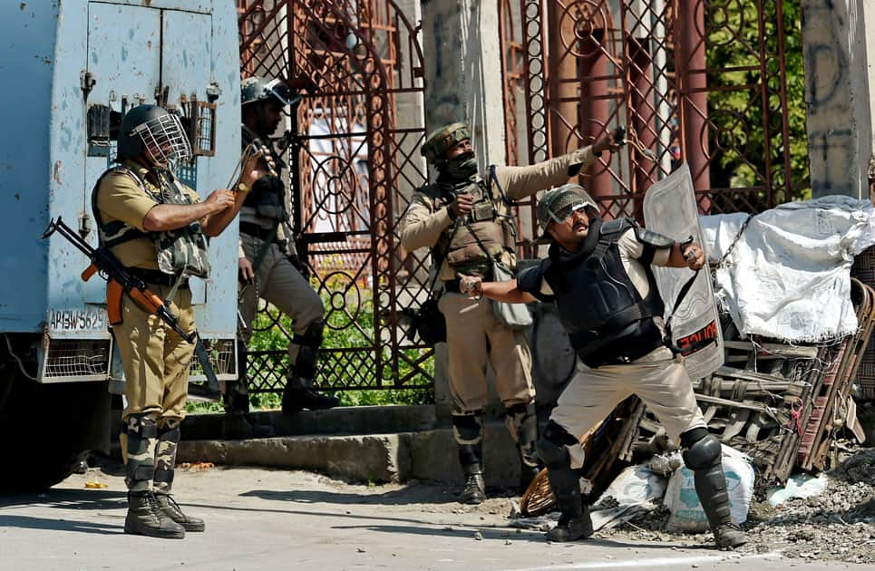 Clashes in Srinagar