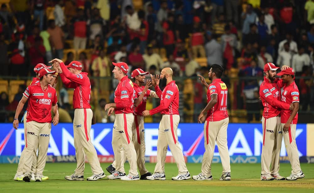 Kings XI Punjab players celebrates the win