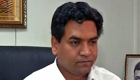 Delhi Water Minister Kapil Mishra axed from Arvind Kejriwal&#039;s Cabinet