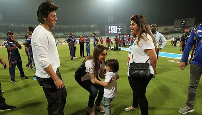 AbRam Khan takes Eden Gardens by storm, races with daddy Shah Rukh on turf! - Watch